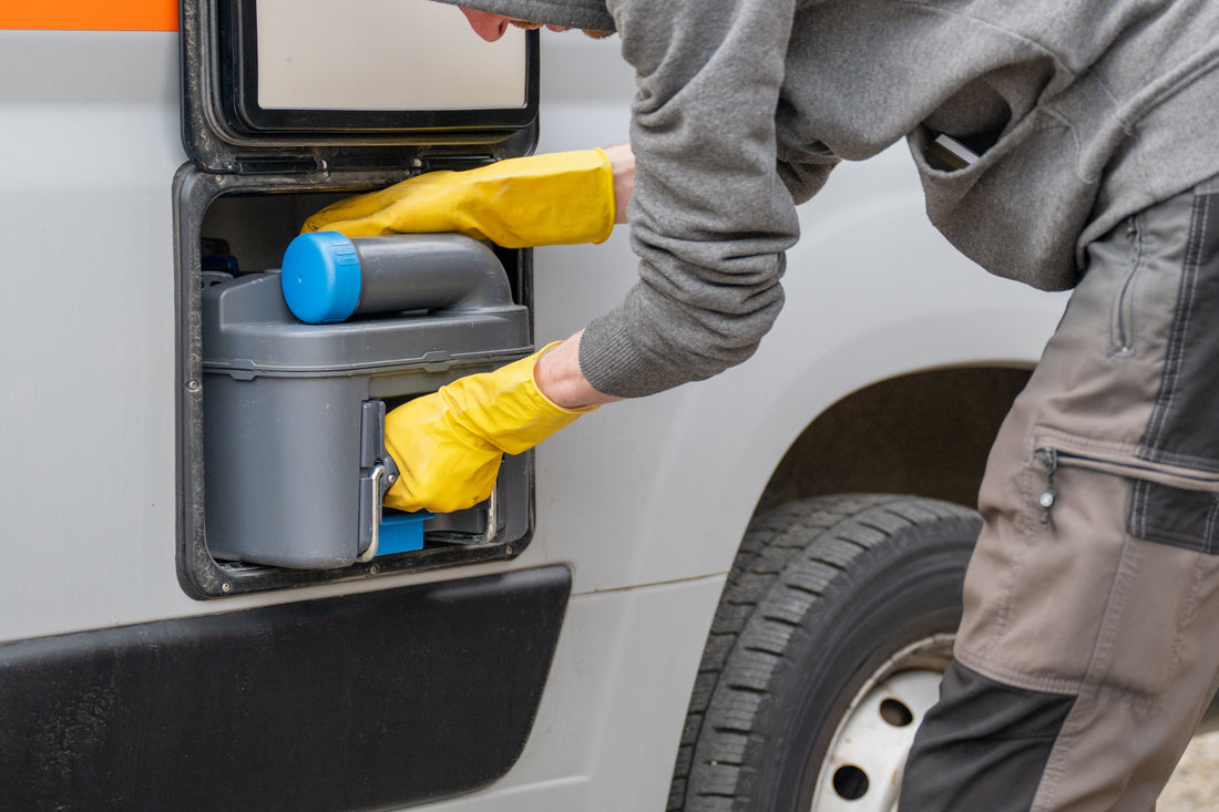 How Much Toilet Chemical Do You Put in a Caravan Cassette?